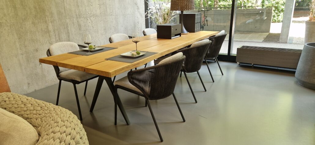 Gloster Raw Tisch