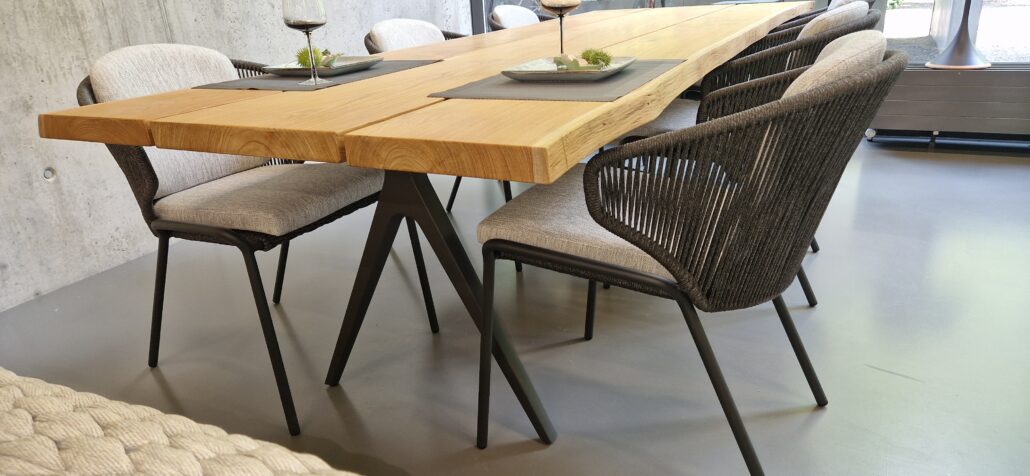 Gloster Raw Tisch