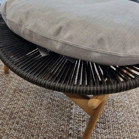 Gloster Bora Sessel inkl. Hocker – Bild 2