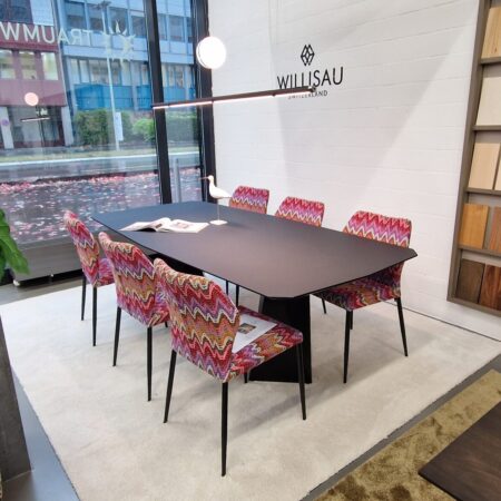 Willisau Esstisch Trikon