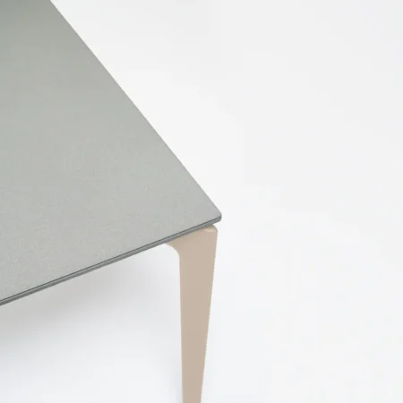 fast ALLSIZE Rechteckiger Tisch mit gesprenkelter Aluminium Tischplatte – Bild 6