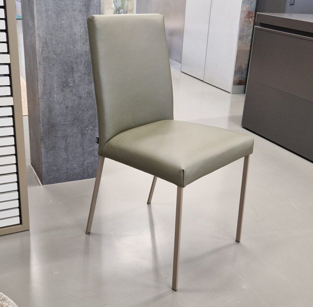 Willisau Stuhl Ambiente