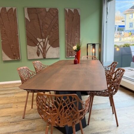 Fast Forest mit Tisch