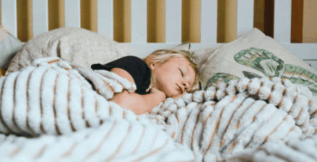 Ist es gesund ohne Kissen zu schlafen featured image