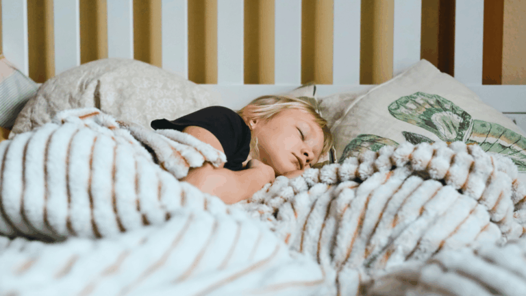 Ist es gesund ohne Kissen zu schlafen featured image